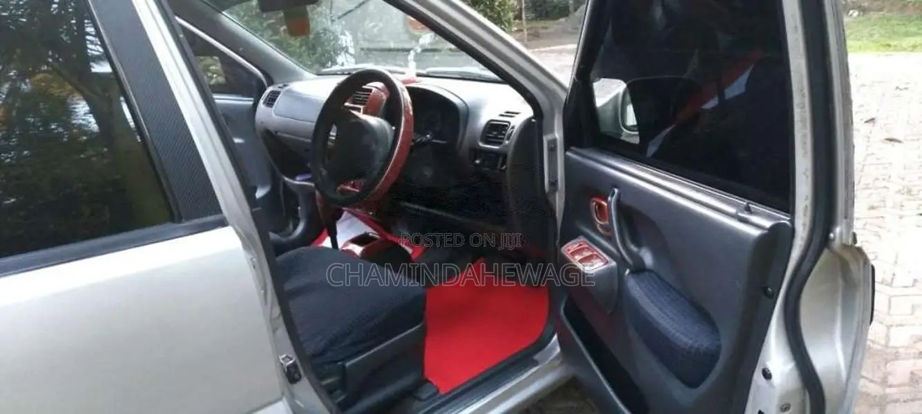 Suzuki Swift 2002 Car (Used)