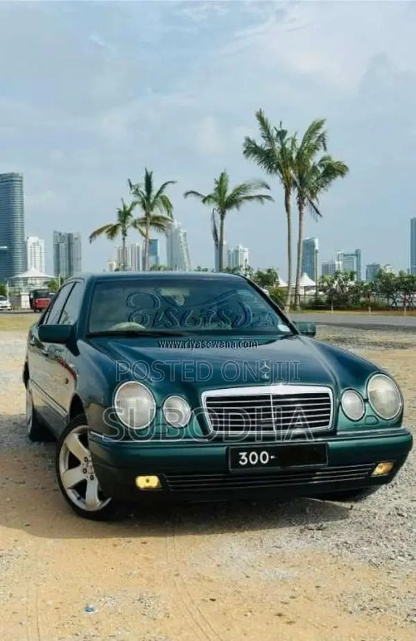 Mercedes-Benz W210 1997 Car (Used)