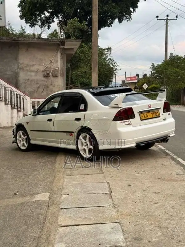 Honda Civic Es8 2005 Car (Used)