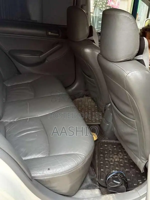 Honda Civic Es8 2005 Car (Used)