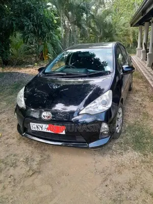 Toyota Aqua 2012 Car (Used)