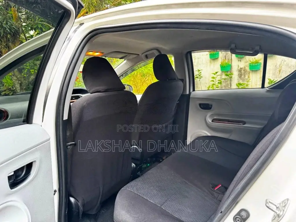 Toyota Aqua S Limited 2012 Car (Used)