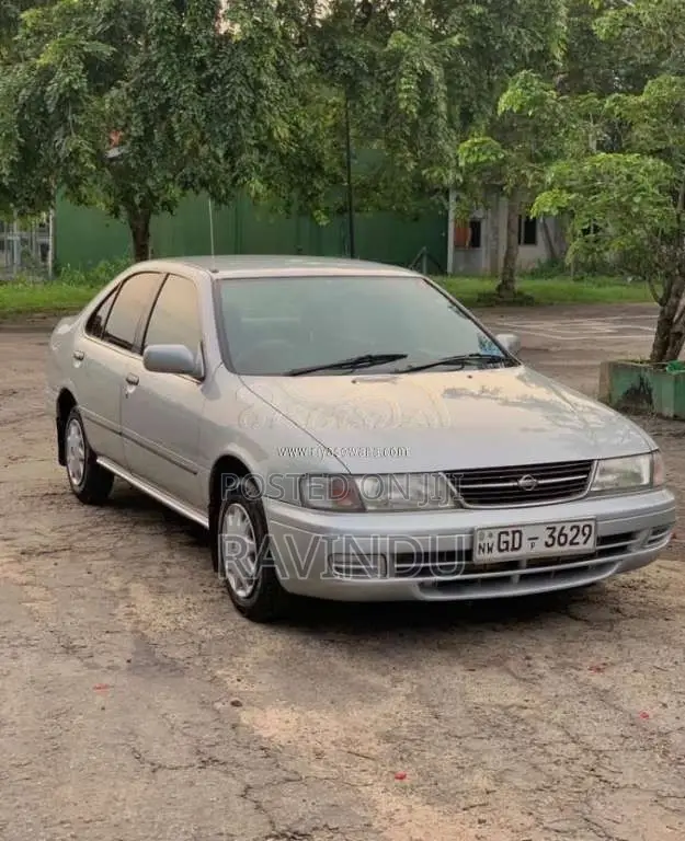 Nissan Sunny FB14 2001 Car (Used)