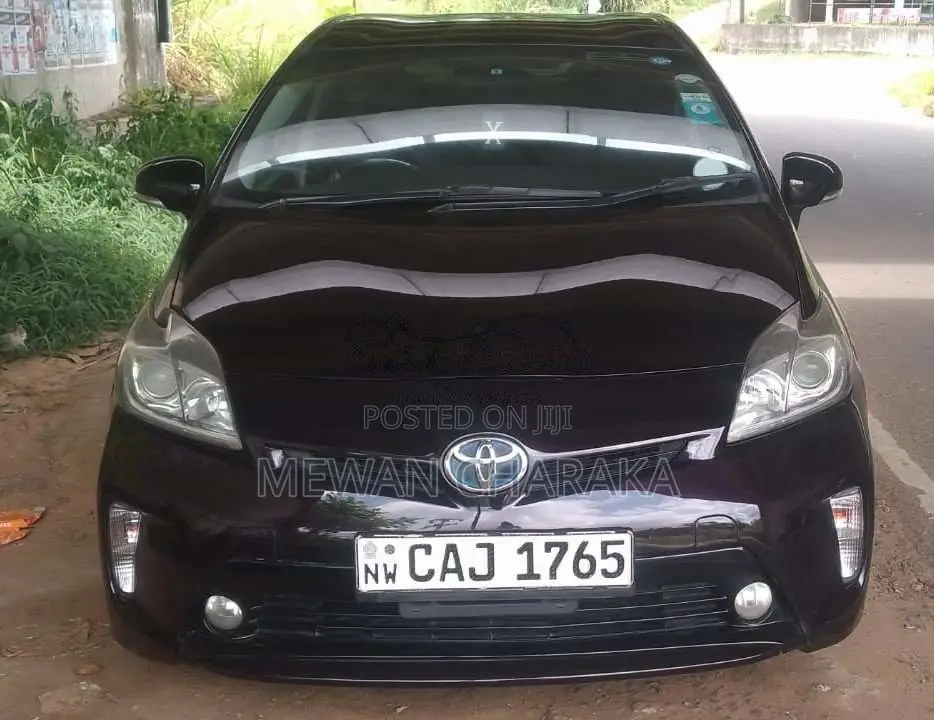 Toyota Prius 2014 Car (Used)