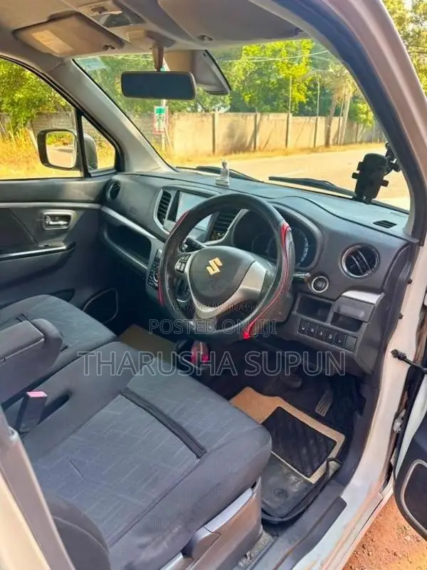 Suzuki Wagon R Stingray 2015 Car (Used)