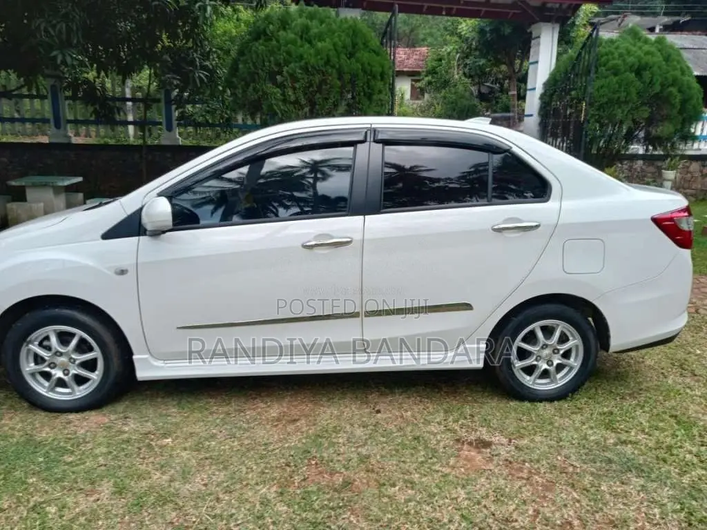 Perodua Bezza 2019 Car (Used)