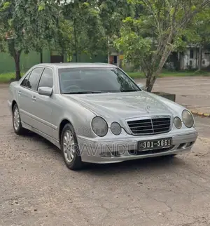 Mercedes-Benz W210 Elegance 2001 Car (Used)