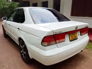 Nissan FB15 2002 Car (Used)