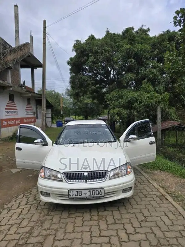 Nissan N16 2001 Car (Used)