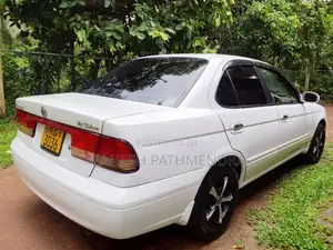 Nissan FB15 2002 Car (Used)