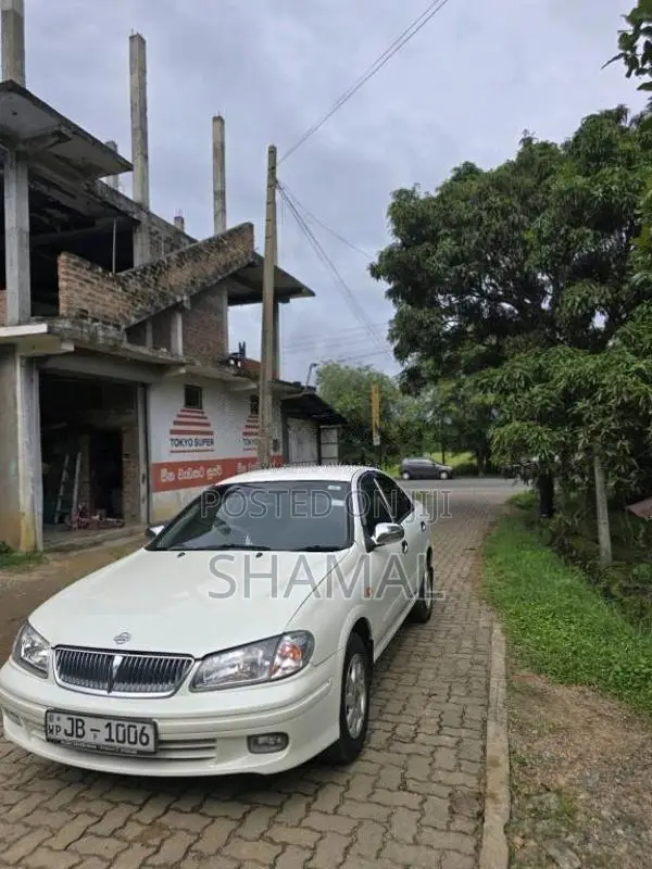 Nissan N16 2001 Car (Used)