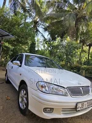 Nissan N16 2001 Car (Used)