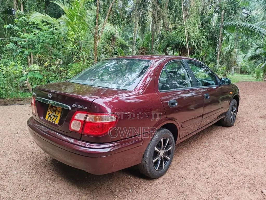 Nissan N16 Sunny 2002 Car (Used)