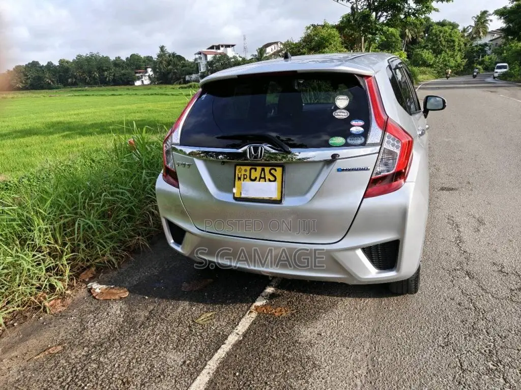 Honda Fit GP5 L Grade 2015 Car (Used)