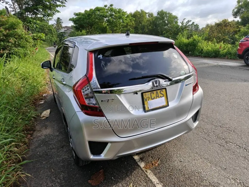 Honda Fit GP5 L Grade 2015 Car (Used)