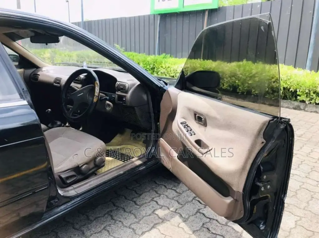 Nissan Presea 1990 Car (Used)