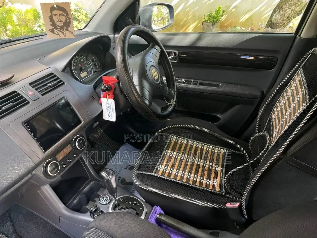 Suzuki Swift 2005 Car (Used)