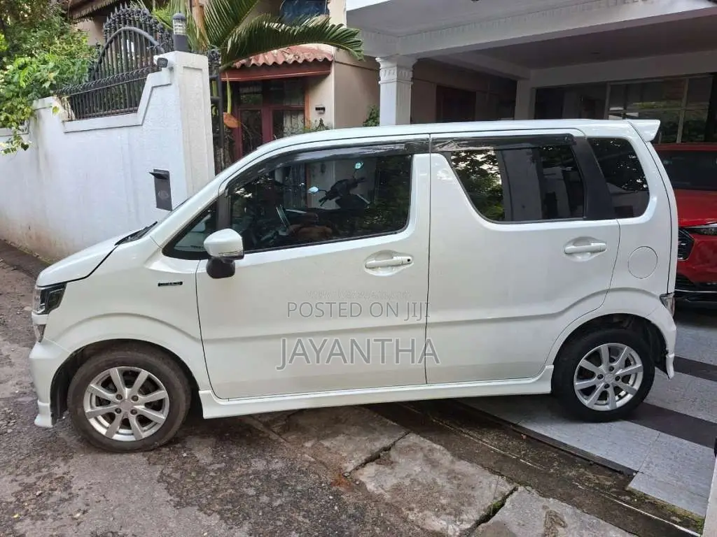 Suzuki Wagon R FZ 2017 Car (Used)