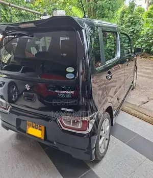 Suzuki Wagon R FZ Safety 2017 Car (Used)