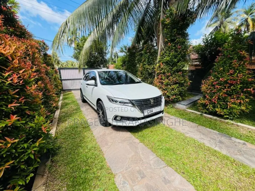 Toyota Premio 2016 Car (Used)