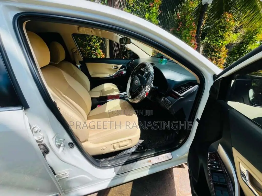 Toyota Premio 2016 Car (Used)