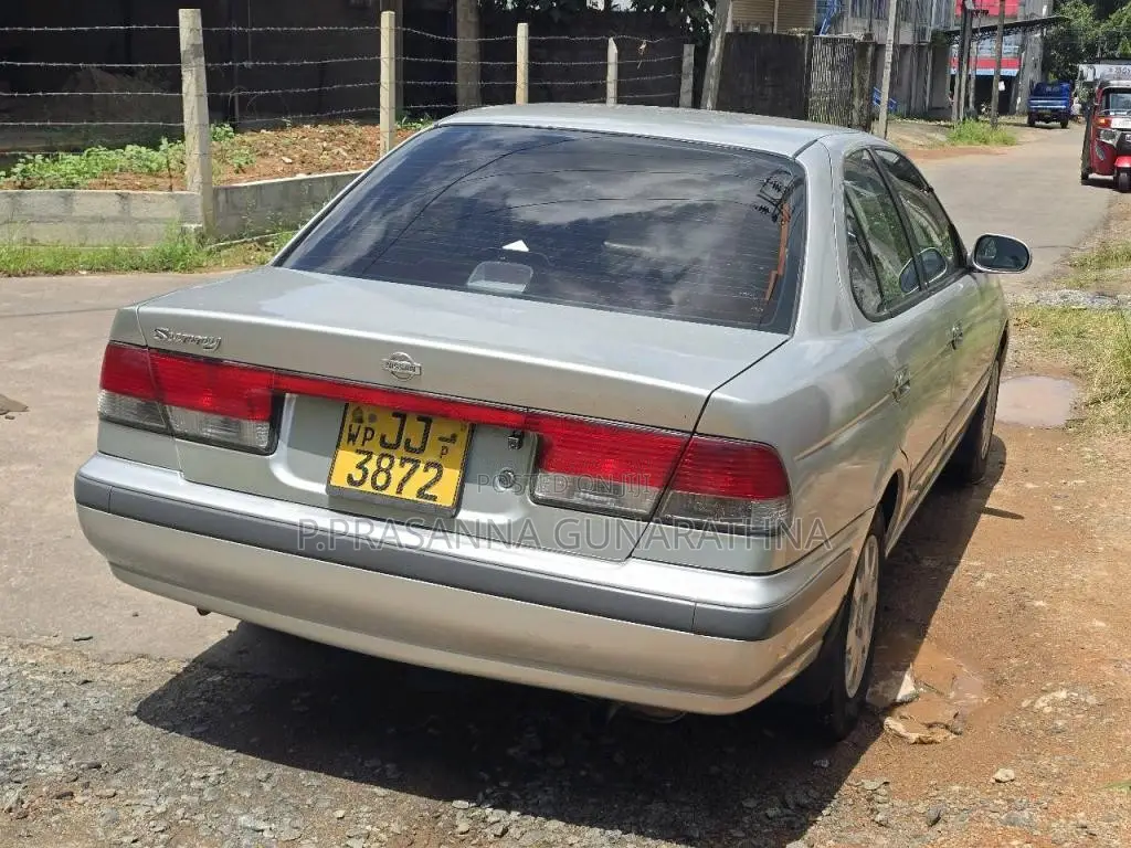 Nissan FB15 2001 Car (Used)