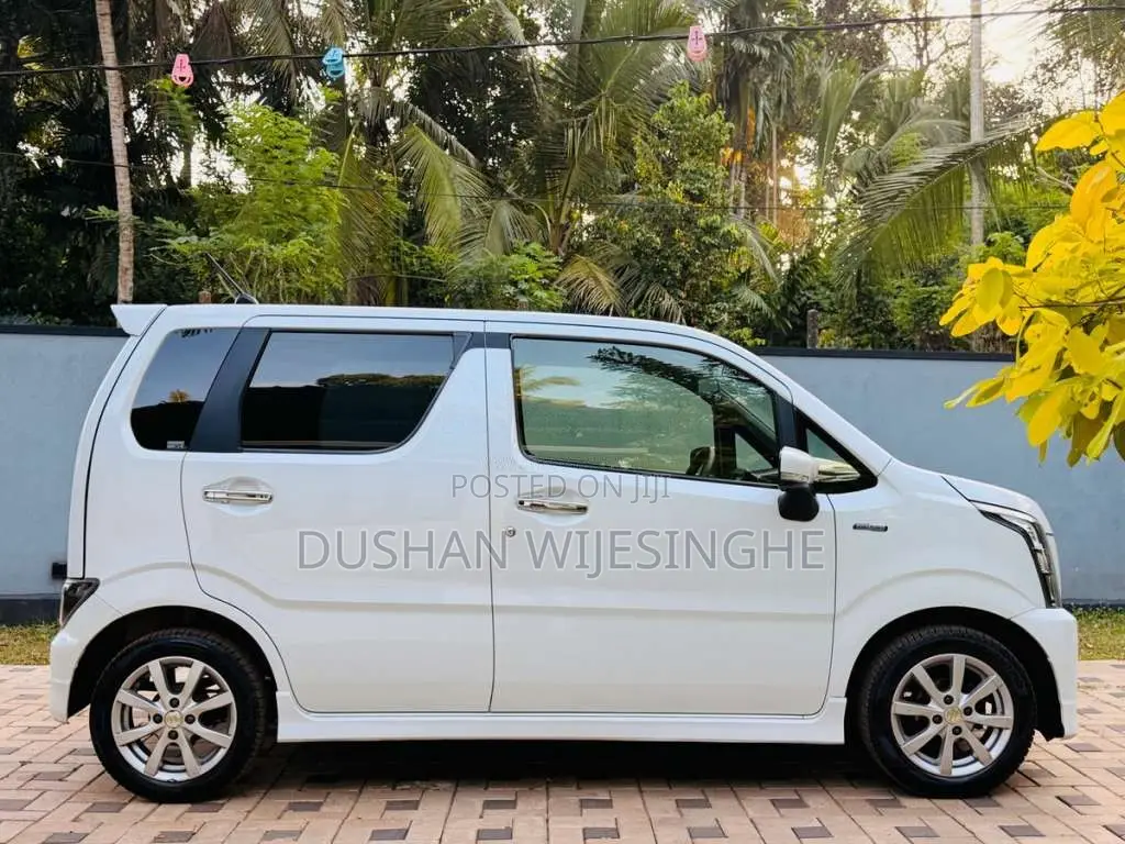 Suzuki Wagon R Stingray 2018 Car (Used)