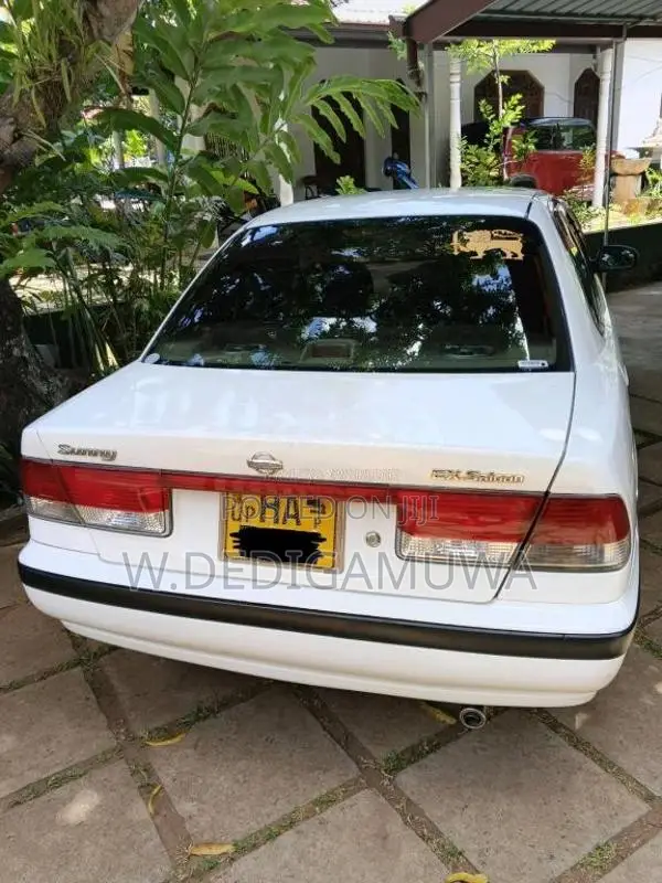 Nissan FB15 2000 Car (Used)