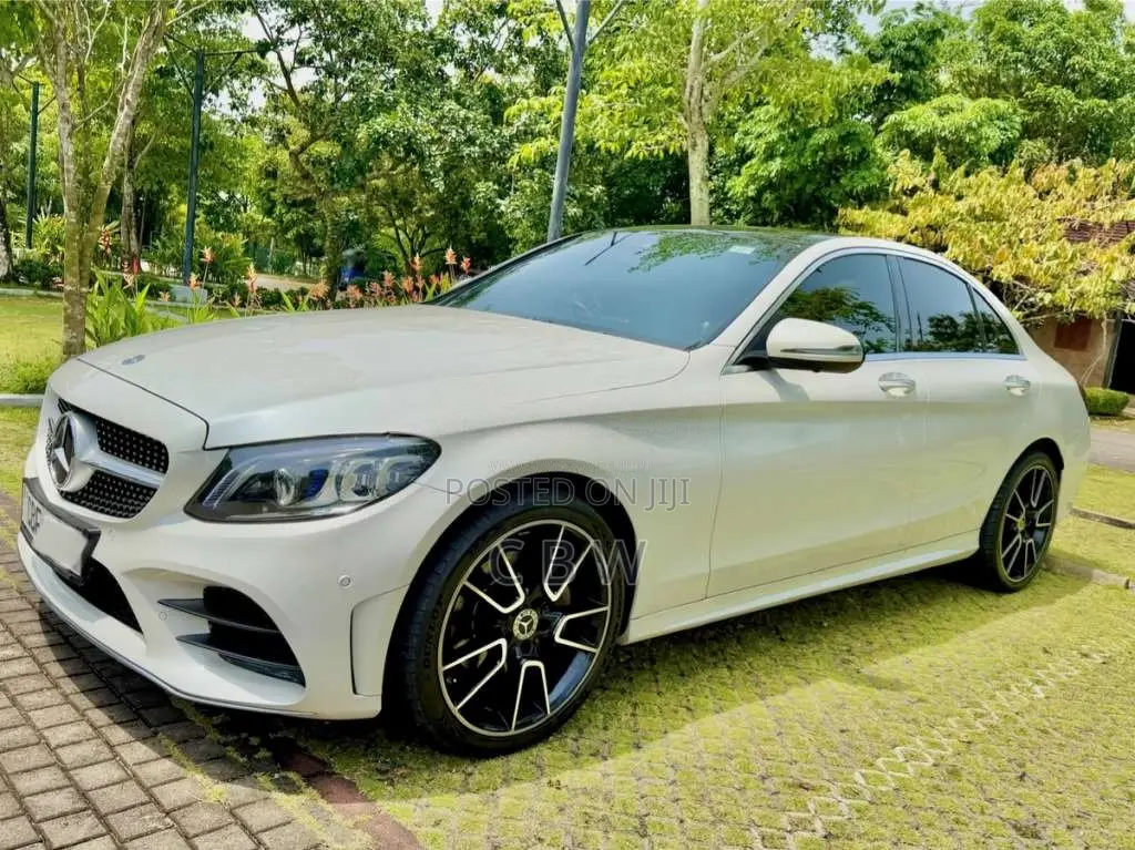 Mercedes-Benz C200 2018 Car (Used)