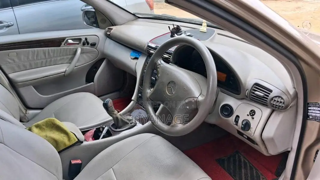 Mercedes-Benz W203 2001 Car (Used)