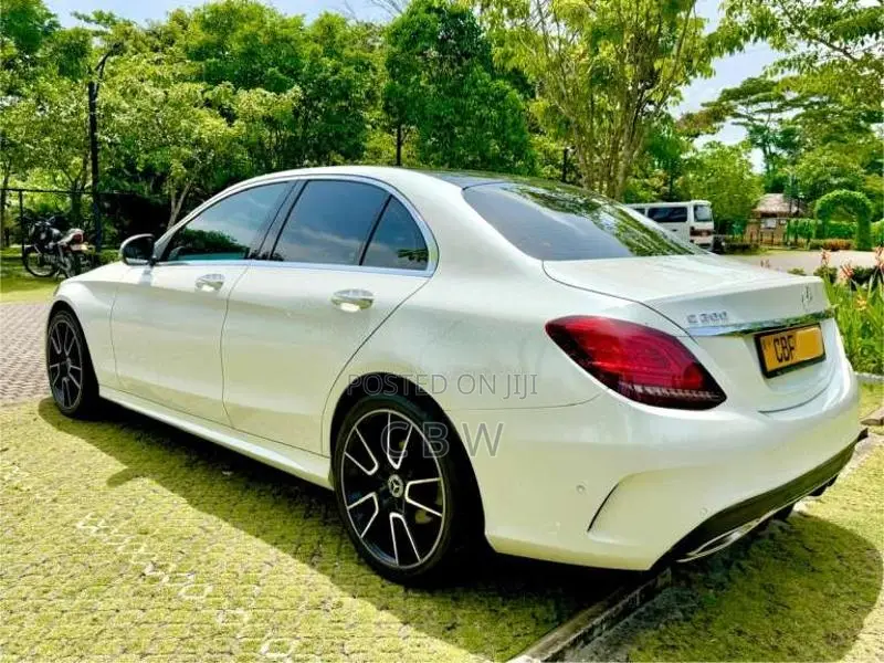 Mercedes-Benz C200 2018 Car (Used)