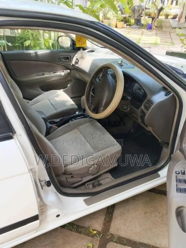 Nissan FB15 2000 Car (Used)