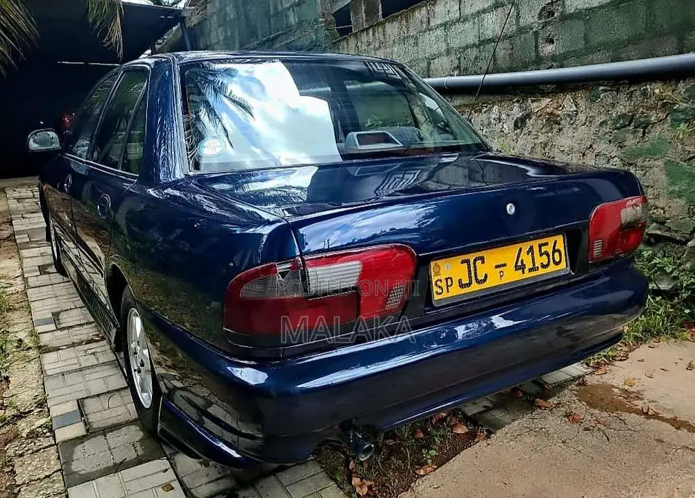 Proton Wira 2004 Car (Used)