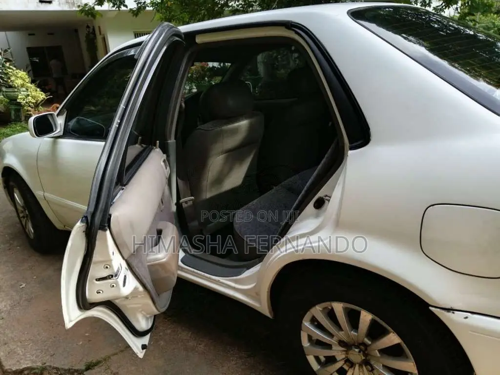 Toyota Corolla 1998 Car (Used)