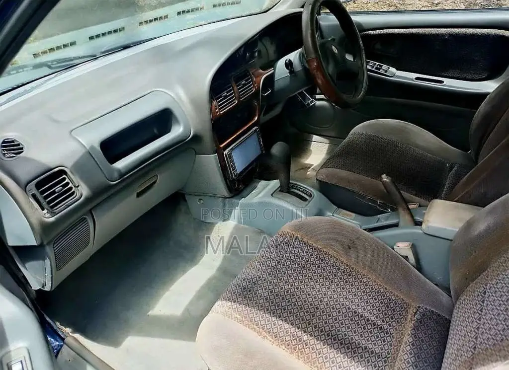 Proton Wira 2004 Car (Used)