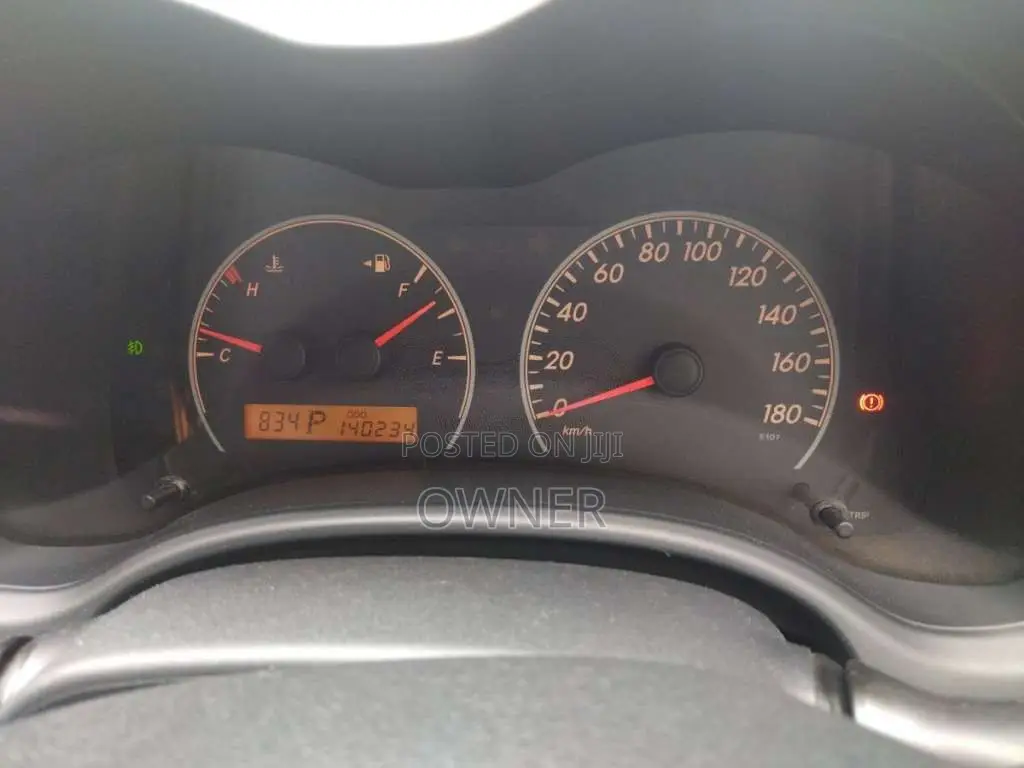 Toyota Axio 2010 Car (Used)