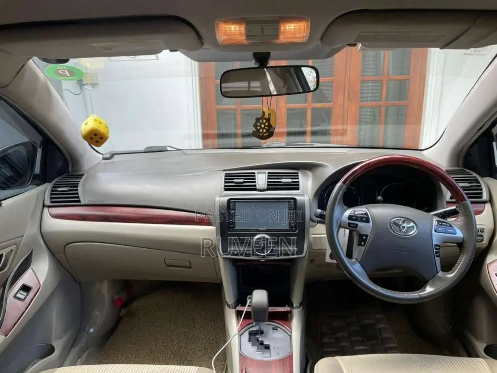 Toyota Premio 2010 Car (Used)