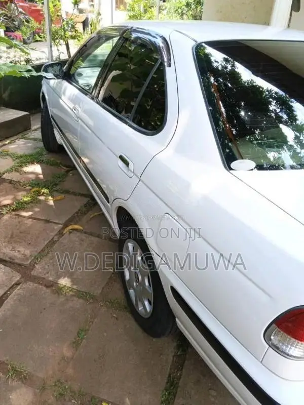 Nissan FB15 2000 Car (Used)