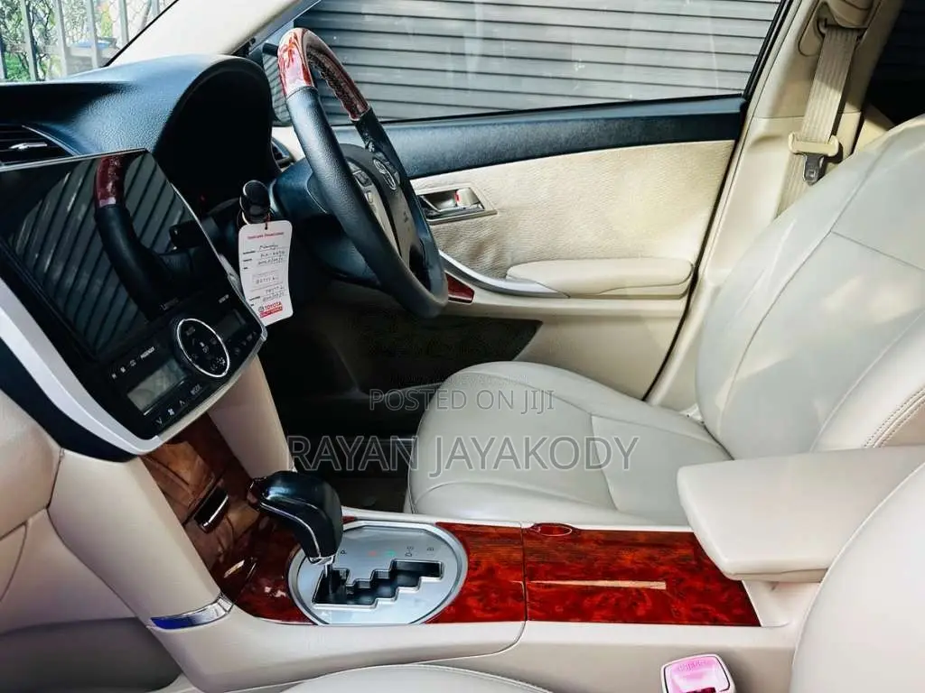 Toyota Premio 2013 Car (Used)