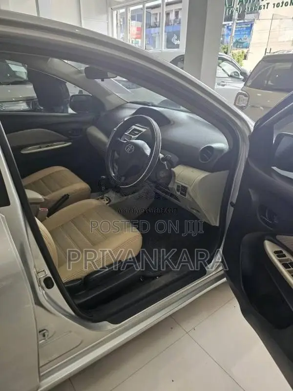 Toyota Belta 2007 Car (Used)