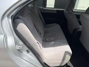 Toyota Axio 2014 Car (Used)