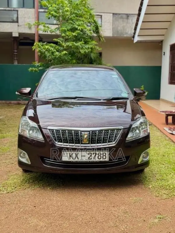 Toyota Premio 2013 Car (Used)
