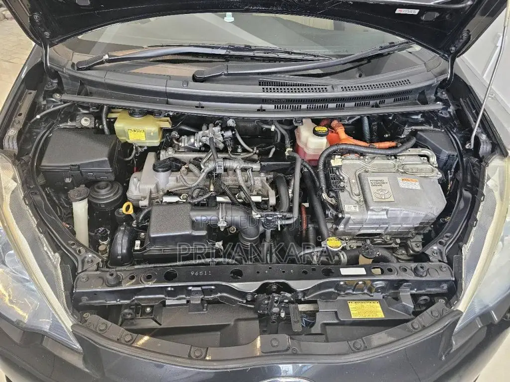 Toyota Aqua 2014 Car (Used)