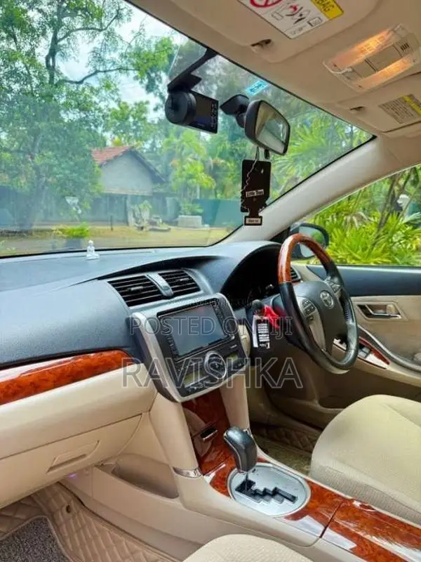 Toyota Premio 2013 Car (Used)
