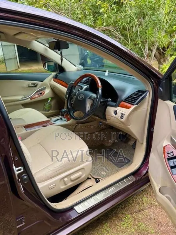 Toyota Premio 2013 Car (Used)