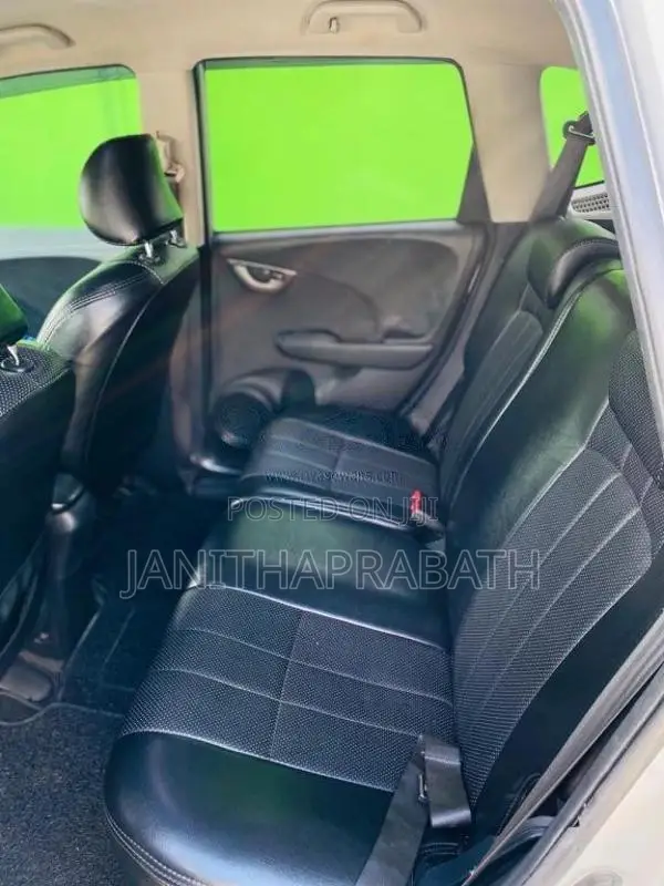 Honda FIT GP1 2010 Car (Used)