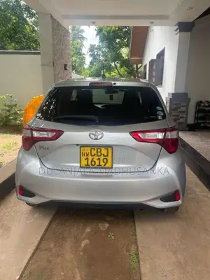 Toyota Vitz Safety Edition 2017 Car (Used)