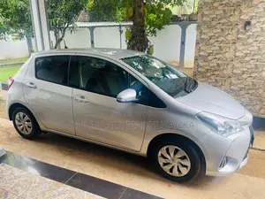 Toyota Vitz Safety Edition 2017 Car (Used)