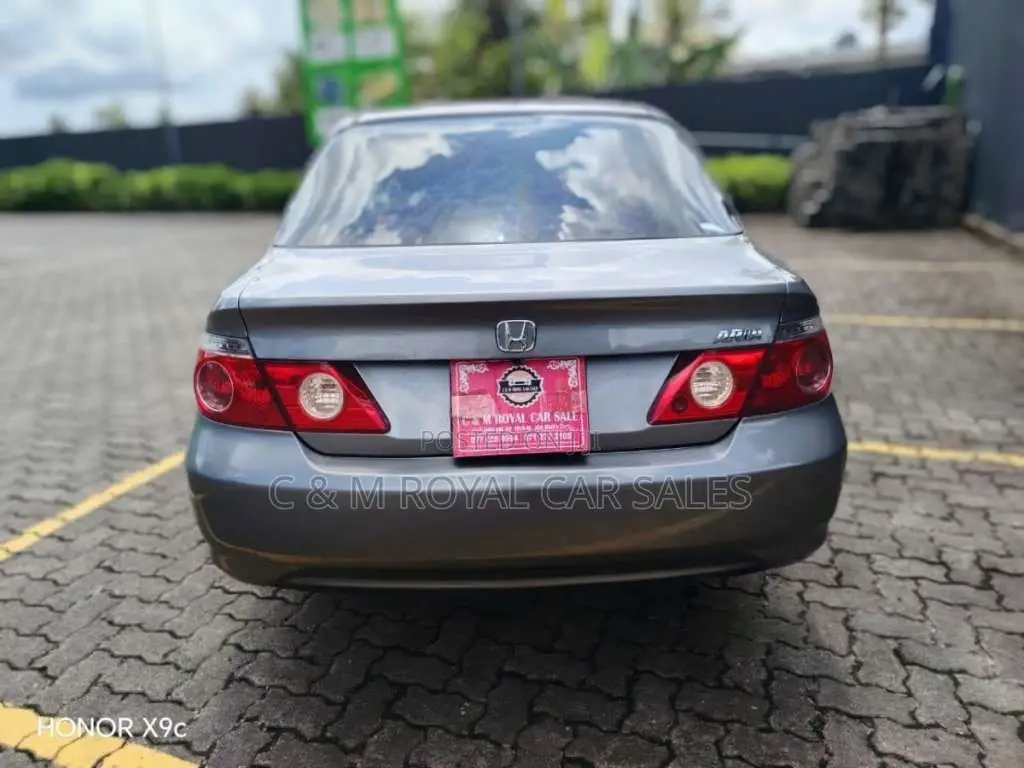 Honda Fit ARIA 2006 Car (Used)