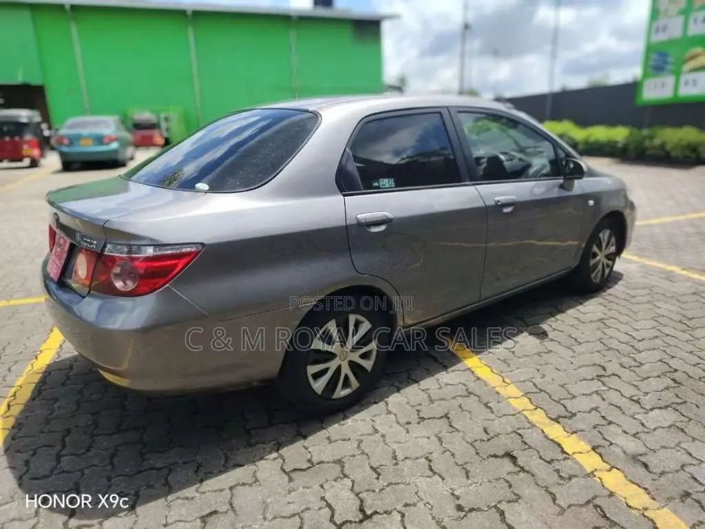 Honda Fit ARIA 2006 Car (Used)
